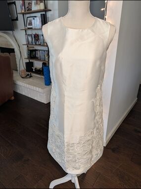Gorgeous Galina Wedding W/ Pockets Sleeveless Ivory Embroidered Shift Dress
